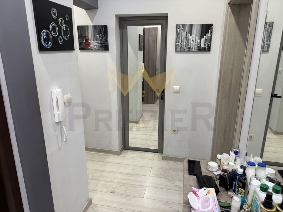 Продава се Четиристаен апартамент в Варна, Младост 1 - 98 кв.м за 2449 €/кв.м - Снимка #5