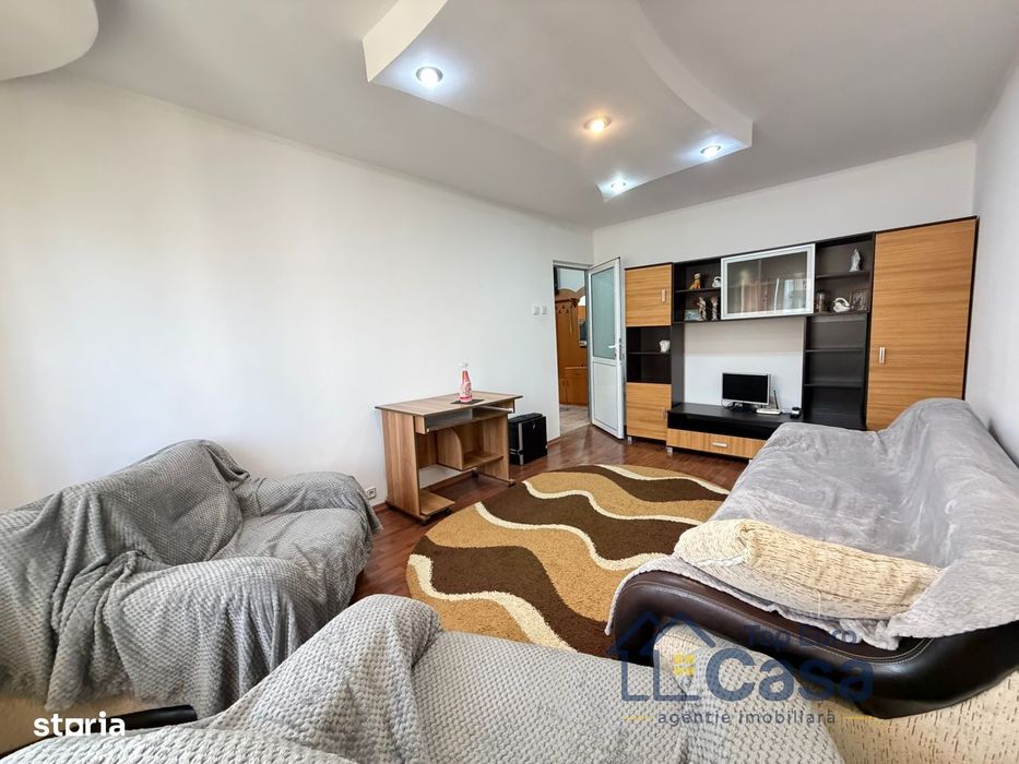 Apartament 2 camere Mioveni, Et3/4, mobilat