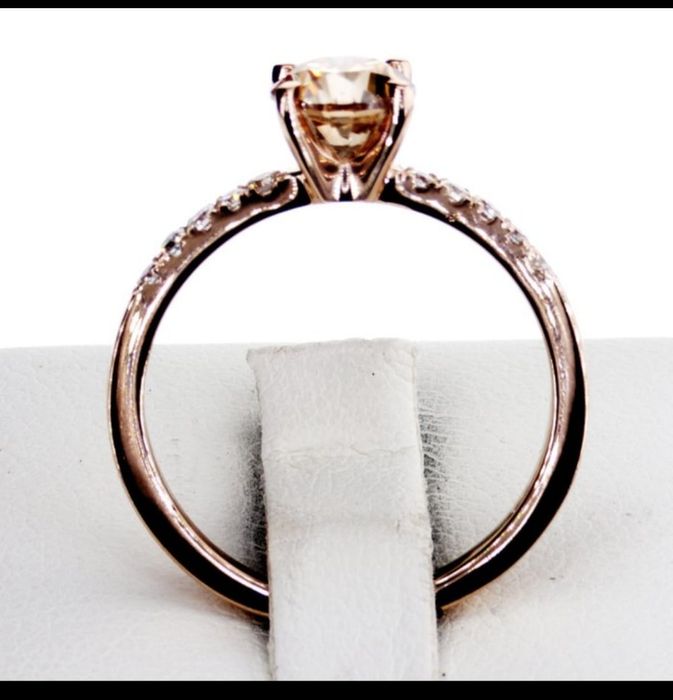 Inel aur cu diamant natural central impresionant 1.36 ct fancy intense