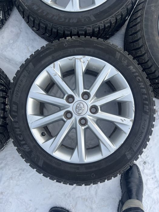 Продается шина вместе с дисками