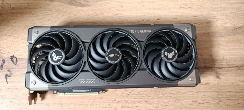 Видеокарта 5070 ASUS TUF  12 GB OC продам