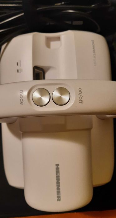 Aspirator de canapele si saltele Heinner BestClean