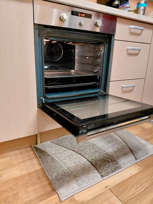 Фурна за вграждане SAMSUNG