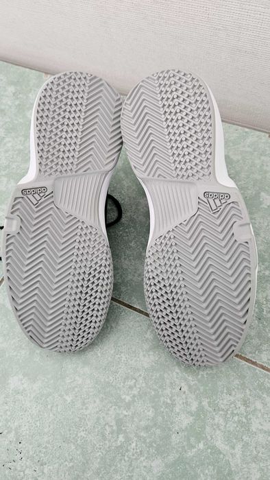 Adidasi ADIDAS Dama,NOI,pret 230lei