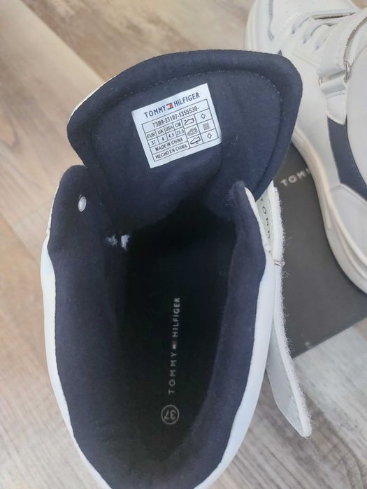 Кецове Tommy Hilfiger