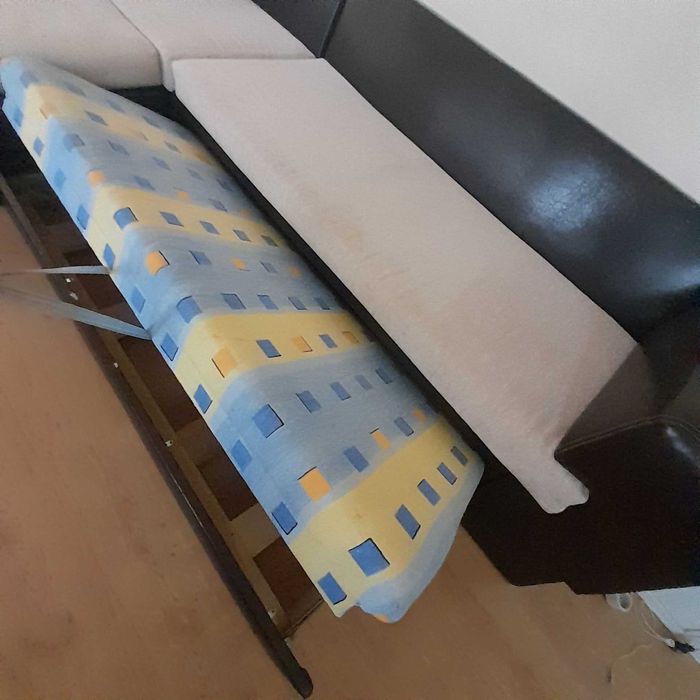 Голям ъглов диван, разтегателен на спалня, шкаф за завивки, нова цена!