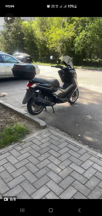 Макси скутер ямаха н мах
