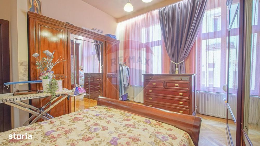 3 camere în Centrul Istoric: 90 mp, curte privată și vedere spre Tampa
