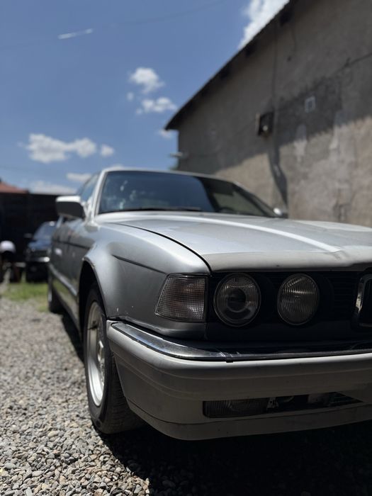 Е32 Бмв , 1992 жылғы