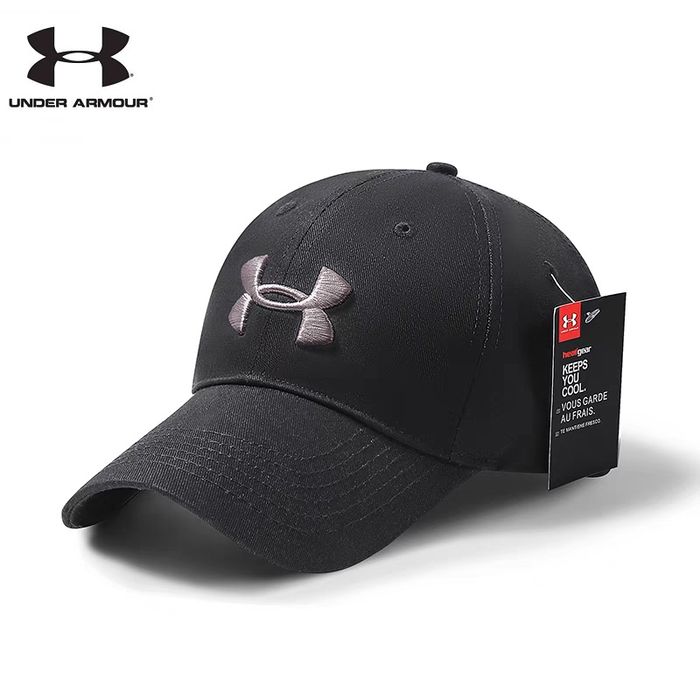 Under Armour (USA) универсальная кепка бейсболка