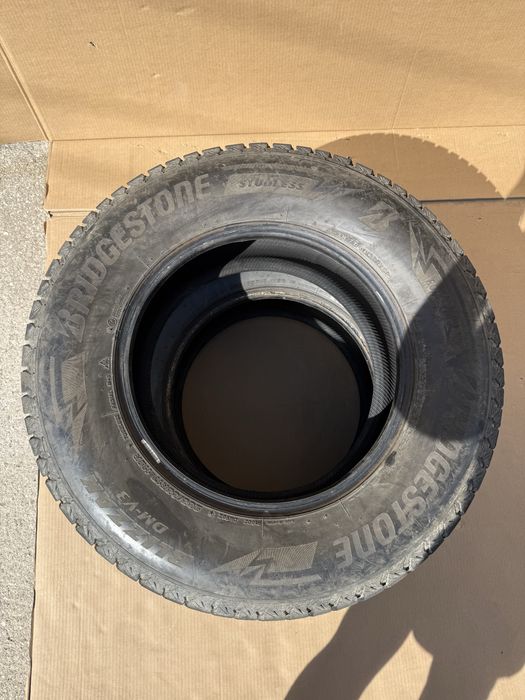 Зимни гуми Bridgestone 265/65/17 dot1624 8mm