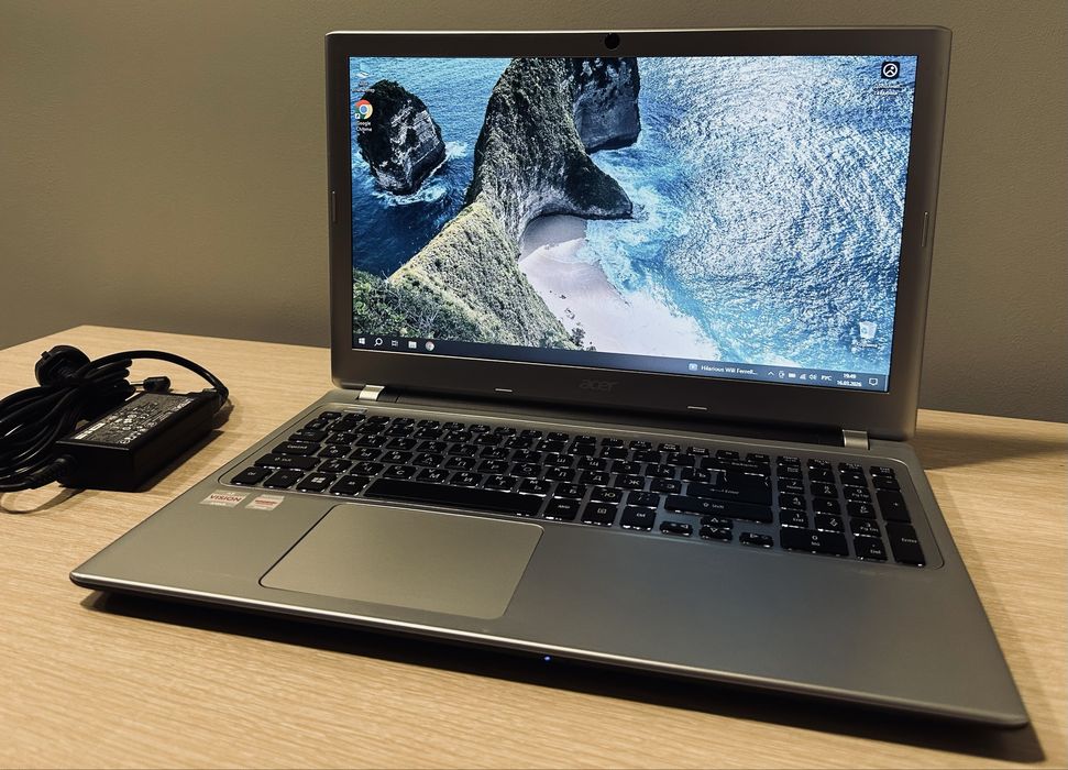 Ноутбук Acer Core i5, 8GB, SSD 256GB, HDD 512GB, 2 видеокарты