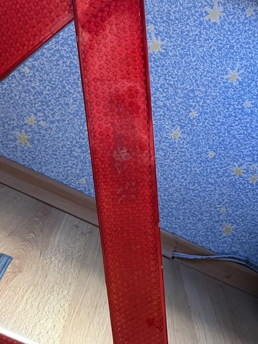 Авариен триъгълник за кола