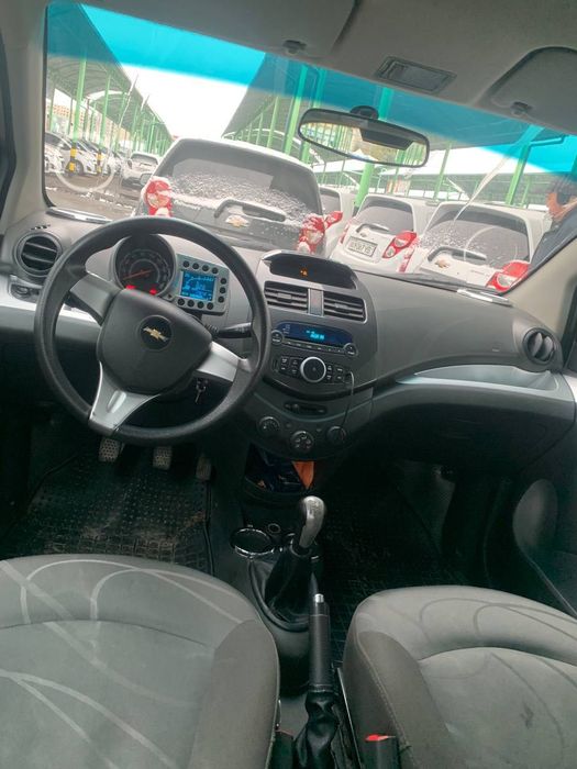 Spark sotiladi radnoy