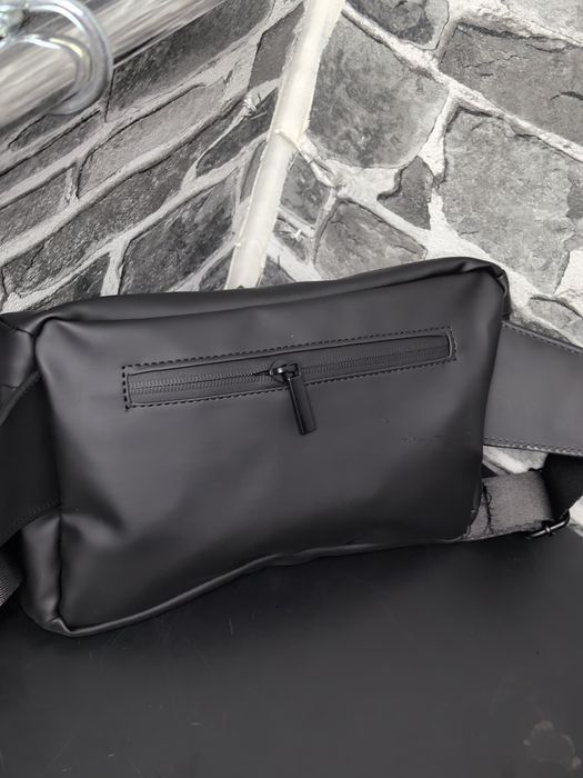 Унисекс чанта тип банан