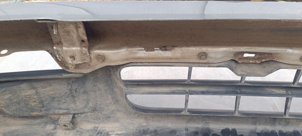 Бампер Toyota hilux surf