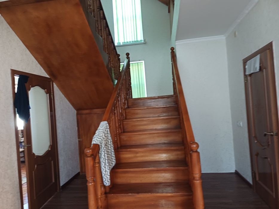 Продам дом ( двух этажный]