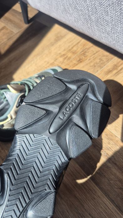 Новые кроссовки Lacoste