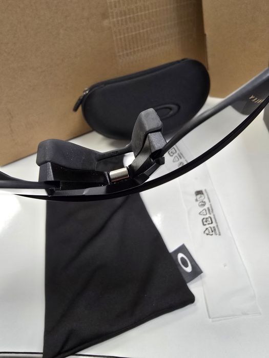 Ochelari Oakley Sutro Lite