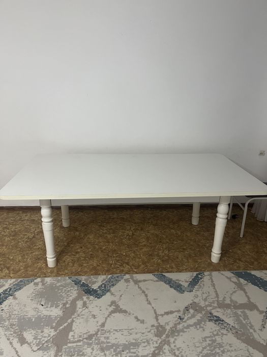 стол сатылады ..