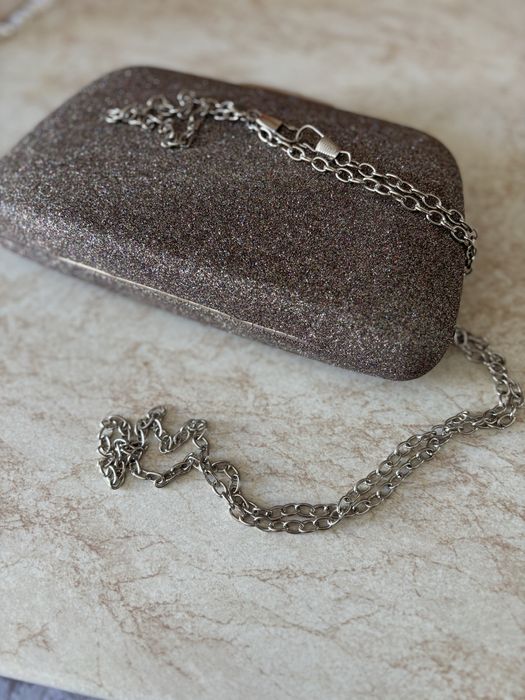 Gentuta rafinata de evenimente !