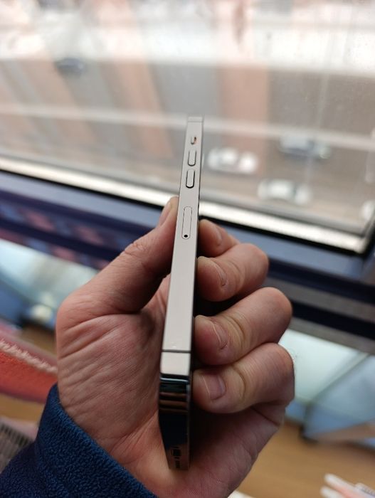 Продам iPhone 13 pro