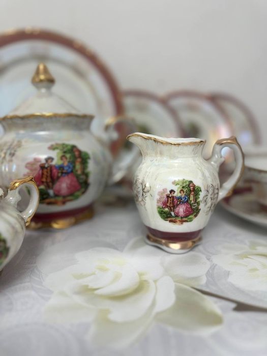 Чайный сервис мадонна