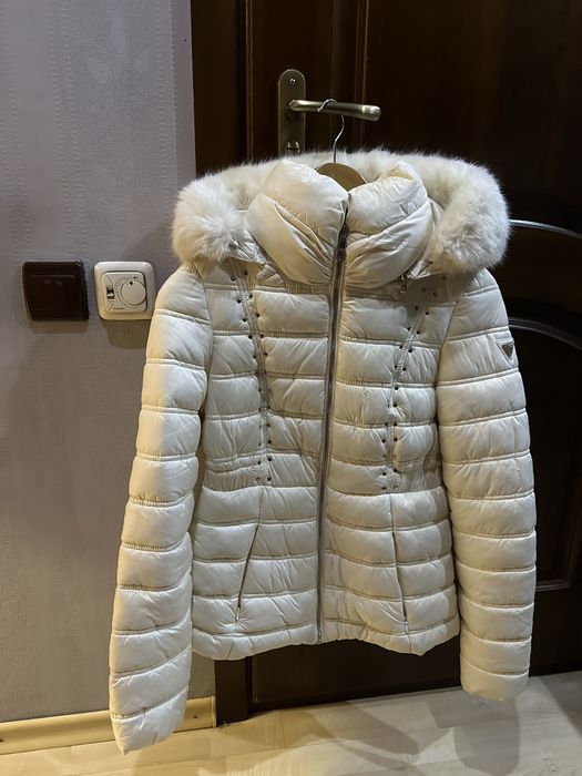 Зимняя куртка Guess