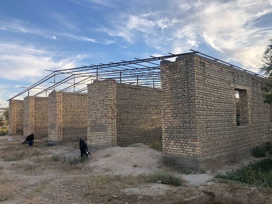 Yer joyi uchastka savdo majmuasi ,sex