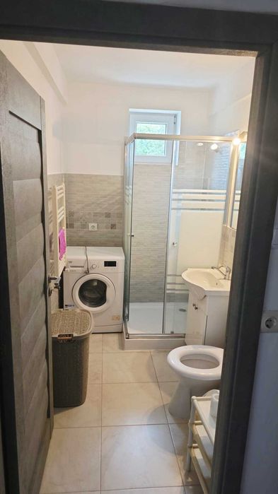 PF închiriez apartament 2 camere decomandate zona Cedonia