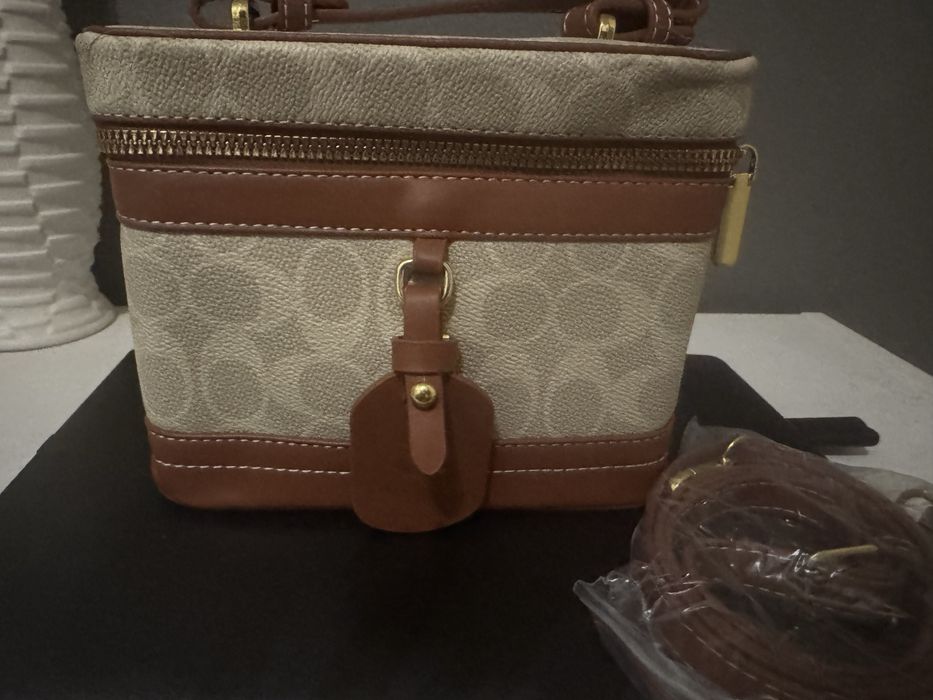 Дамска чанта нова