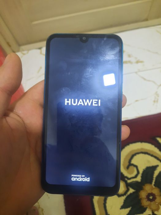 Redmi 9a va huawei y7 sotiladi