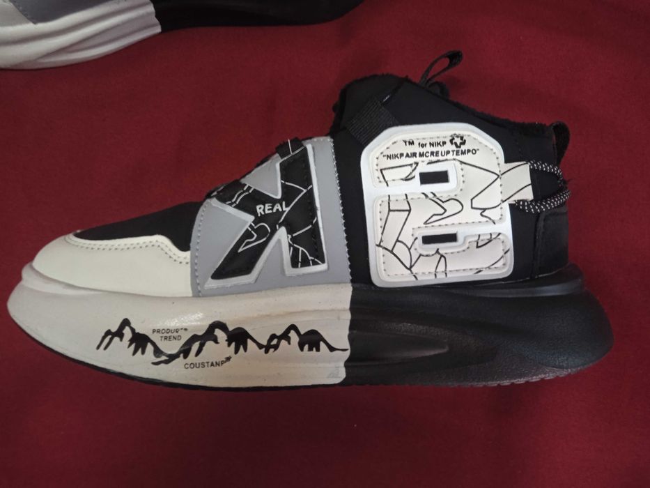 Кросовки подростковые -37 размер