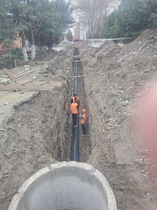 Урачи ва сантехника устаси.