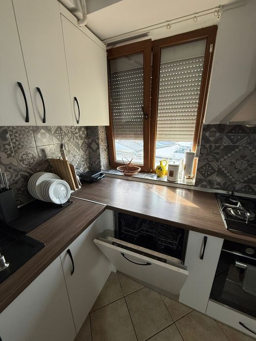 Închiriere apartament 3 camere CENTRU Eroilor 34 blocul cu Baroul de avocați Argeș