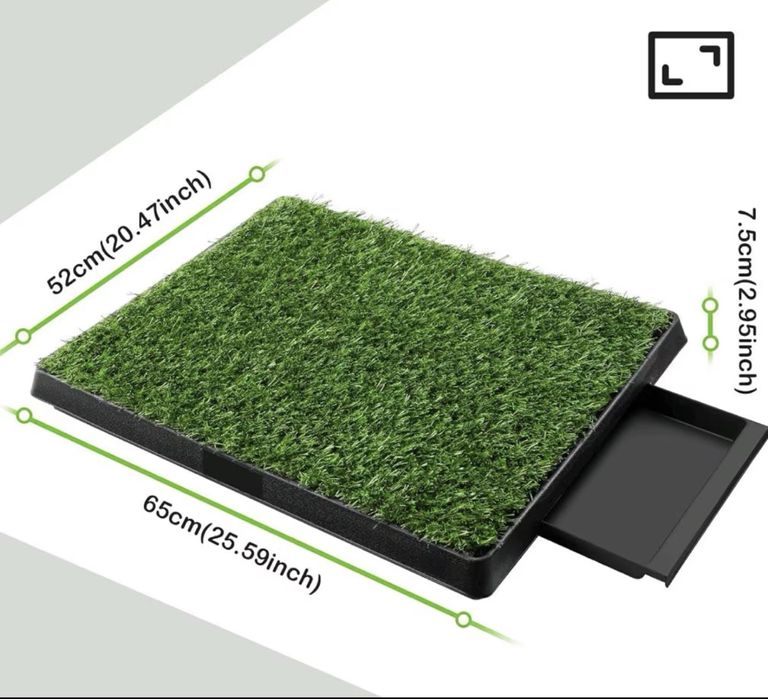 Кучешка тоалетна с изкуствена трева.