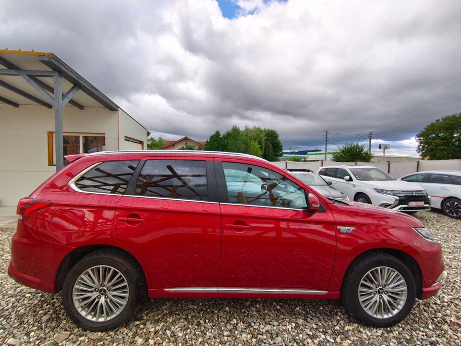 Mitsubishi Outlander 2.4 PHEV
