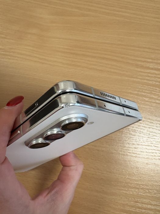 продам самсунг фолд 5