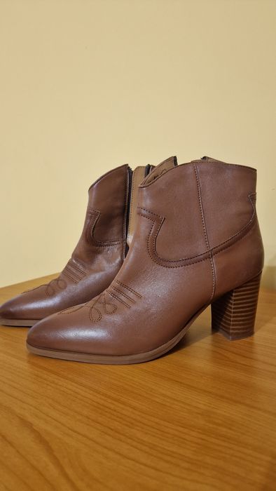 Дамски есенни боти