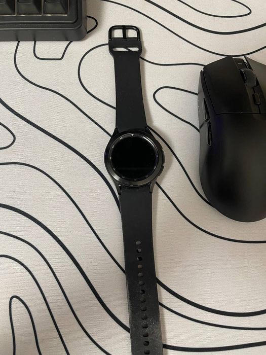 Samsung s22 и часы Samsung watch 4 classic