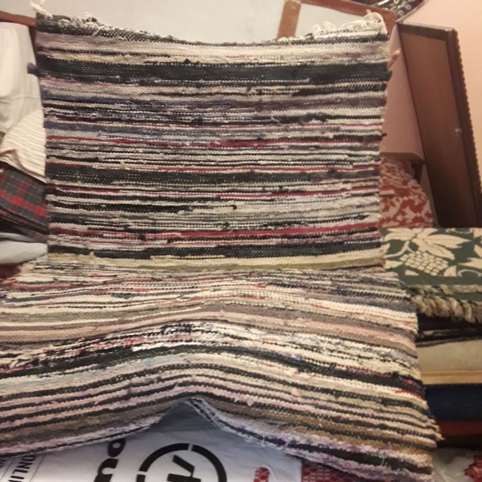 Decorațiuni interioare, covoare