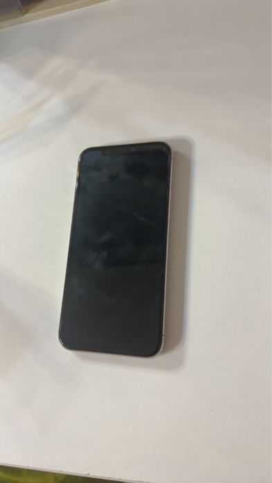 Айфон XS 10.             .