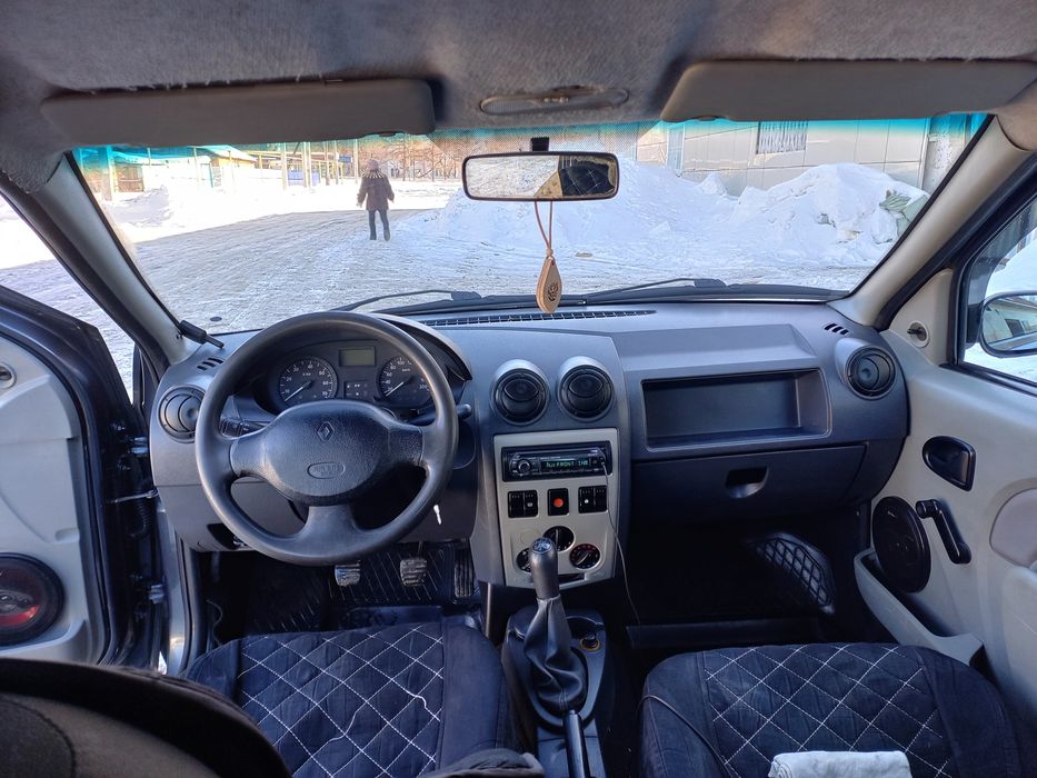 Продам Рено логан 1.4 8ми клапана