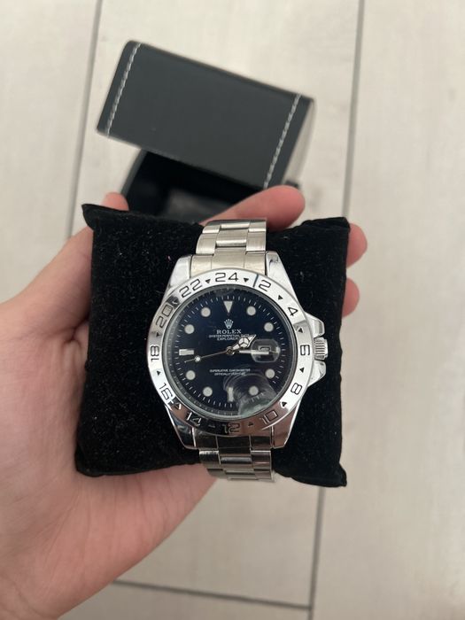 Часы oyster repretual date