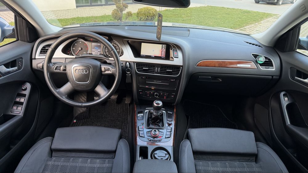 Audi A4 2011 E5 2.0 D 140 CP Manual 6+1 Quattro S-Line Navi Impecabil