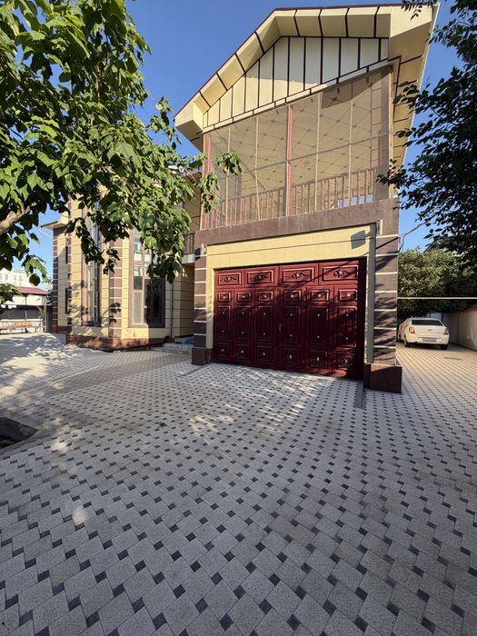 Nukus markazida Premium toifadagi 2 qavatli xovli sotiladi!
