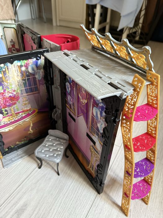 книжка Ever After High домик