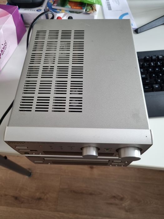 Sistem audio mini Onkyo R-805TX / C-705TX