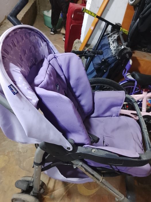 Продам коляску chicco