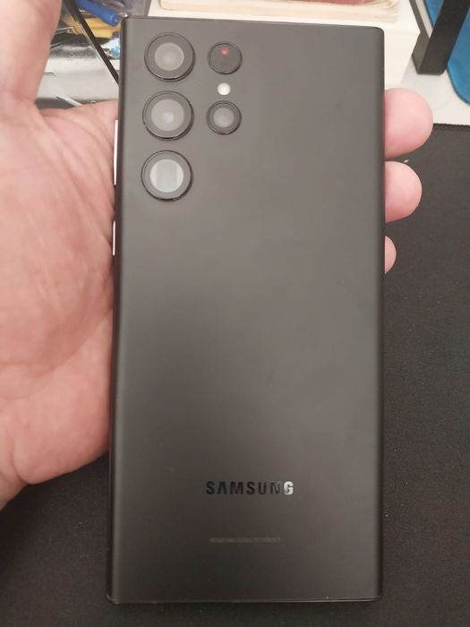 Самсунг S22 Ultra